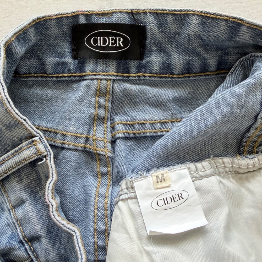 Cider Straight Leg Jeans Women M Light Blue Excellent Cherry Embroidered Y2K - Picture 3 of 7